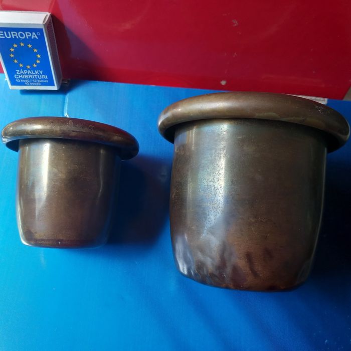 Antic -Ocaua mica și mare din alamă