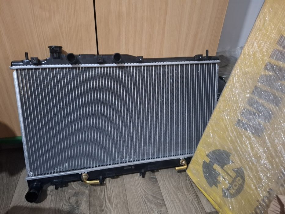 Продам радиатор на субару легасе 1997г В3