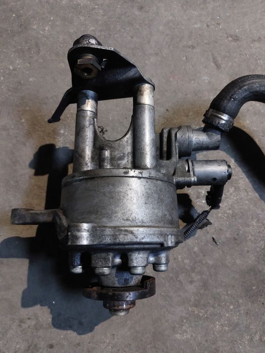 Actionneur De Capot Droit D'origine BMW - Référence 7263056 - Pour F01, F02, F06, F10, F11, F12, F13 - Occasion