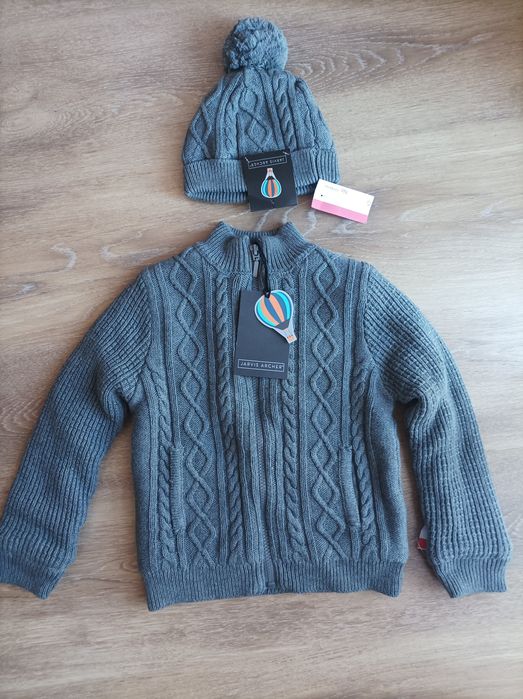 Комплект яке и шапка 4-5год.