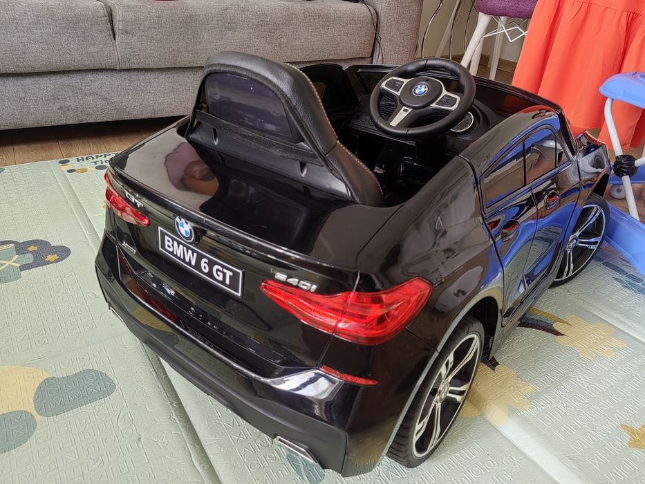 Акумулаторна кола BMW 6 GT,12V с меки гуми с кожена седалка