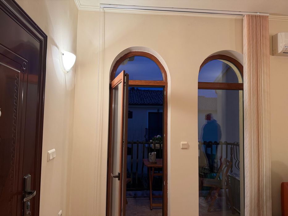 Дава се под наем Двустаен апартамент в к.к. Елените - 56 кв.м за 612 € - Снимка #5