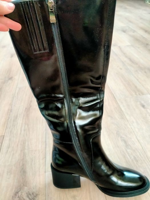 Продам сапоги женские