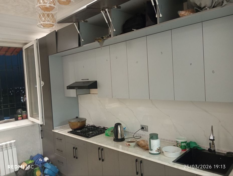 2 хонали уй Чоштепа метро ёнида