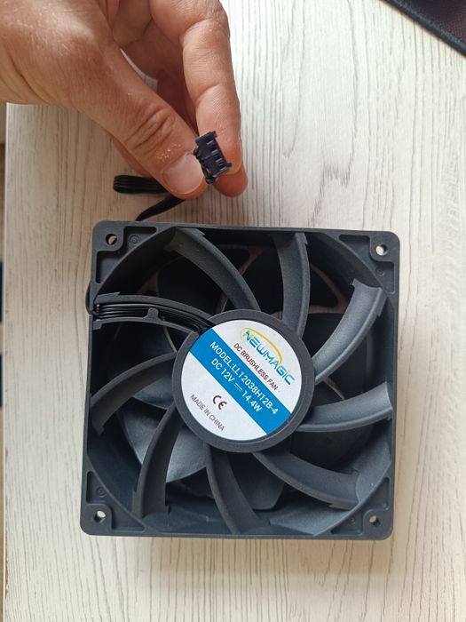 Вентилятор куллер на асик Майнер Antminer