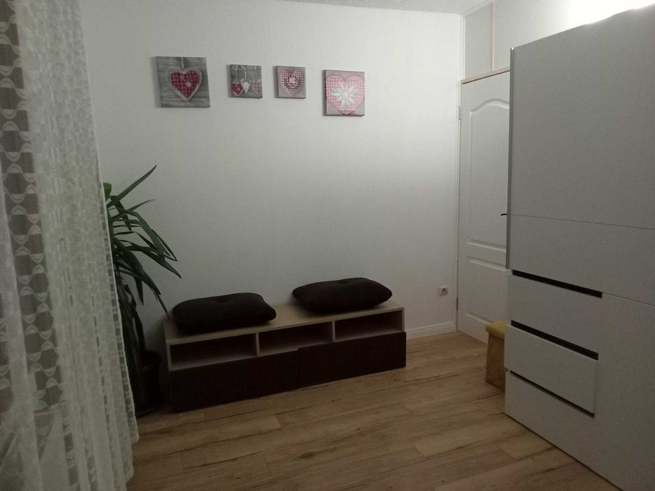 Apartament 3cam, 2dormitoare - Cetatea Fetei, Floresti (de la proprietar)