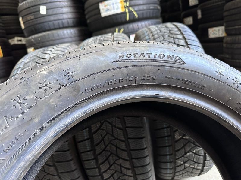 225/55/19 DUNLOP 4бр