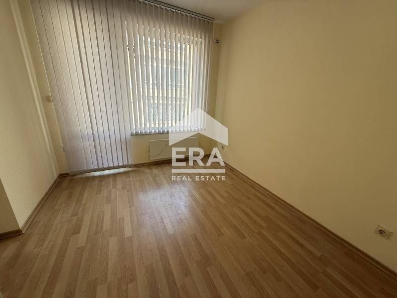 Дава се под наем Офис в Варна, Център - 105 кв.м за 987.36 € - Снимка #9
