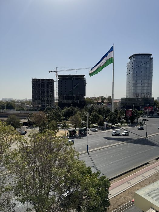 Fursat! Ashxobod parki yonida uy sotiladi