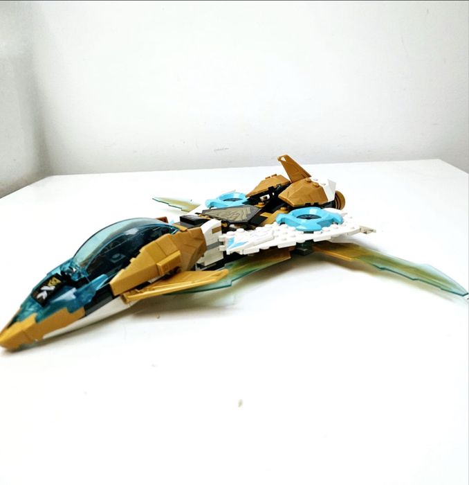 Lego Ninjago 71770 -  Zane's Golden Dragon Jet (2022)