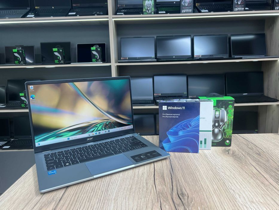 Ноутбук бизнес класса Acer Swfit 3 /Core i3-1220P/8GB/512GB/UHD 237 pd