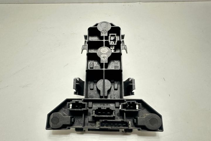 Soclu Stop Stanga  1j6945257 Volkswagen VW Golf a 4-a generatie