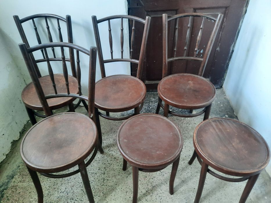 scaune , bufet si mese din lemn masiv