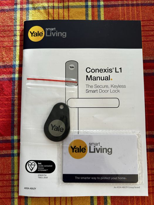 Смарт брава Yale Conexis L1