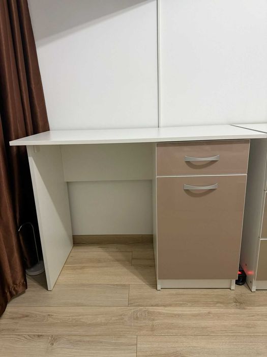 Dormitor complet realizat pe comanda - stare buna