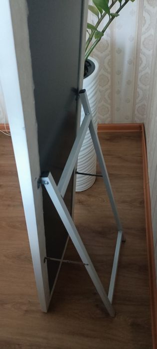 Продам перенасное зеркало новое.