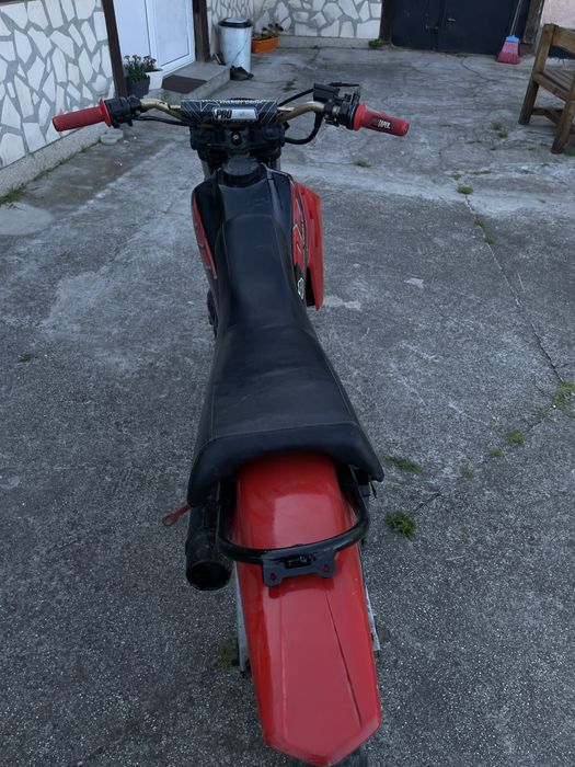 Продавам Yamaha dt