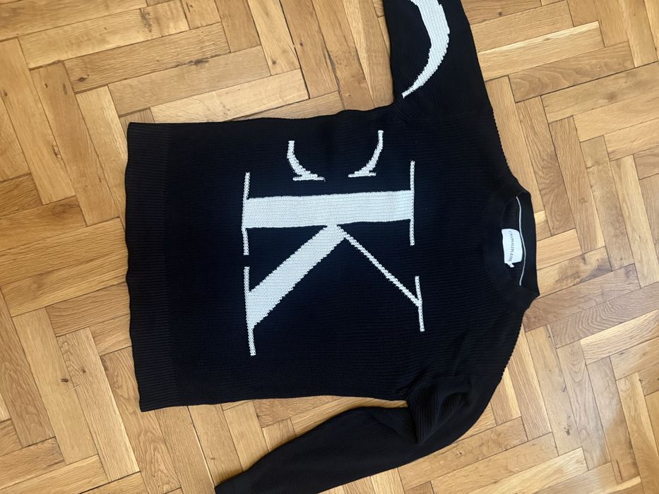 Оригинален пуловер Calvin Klein