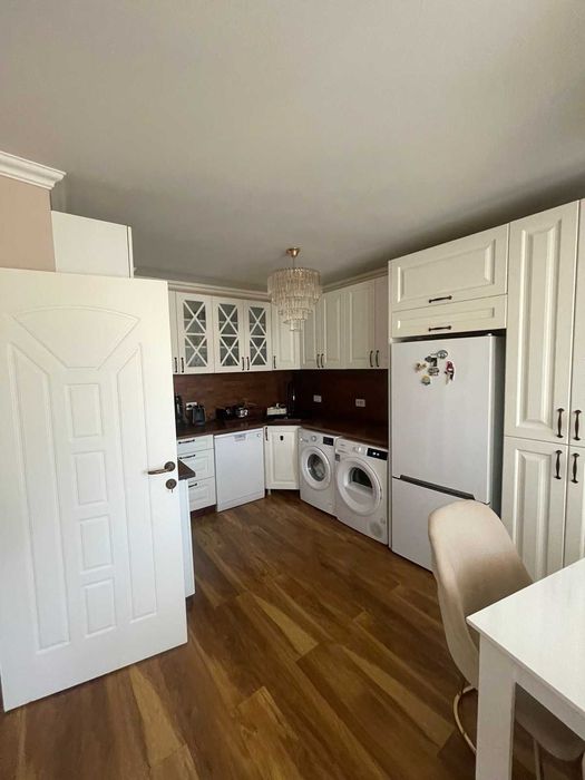 Продава се Двустаен апартамент в Разград, Варош - 68 кв.м за 1800 €/кв.м - Снимка #1