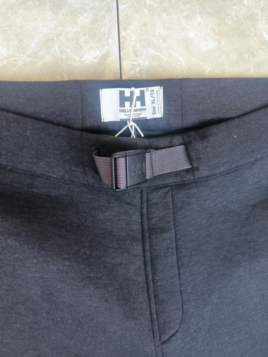 Halley Hansen къси панталони 2XL
