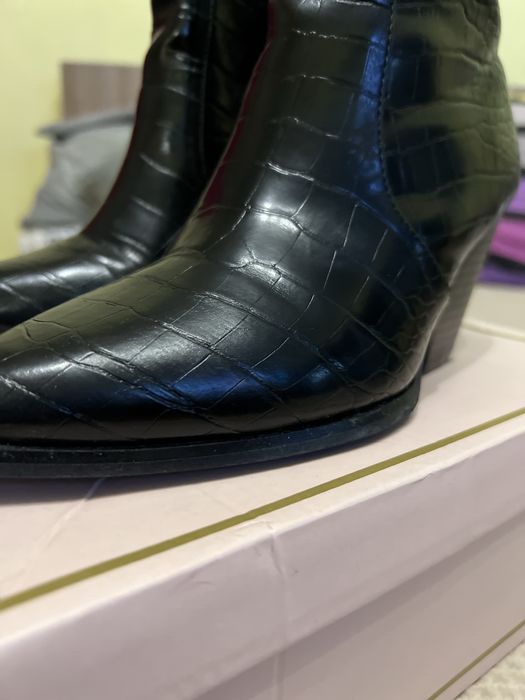 Дамски кожени боти