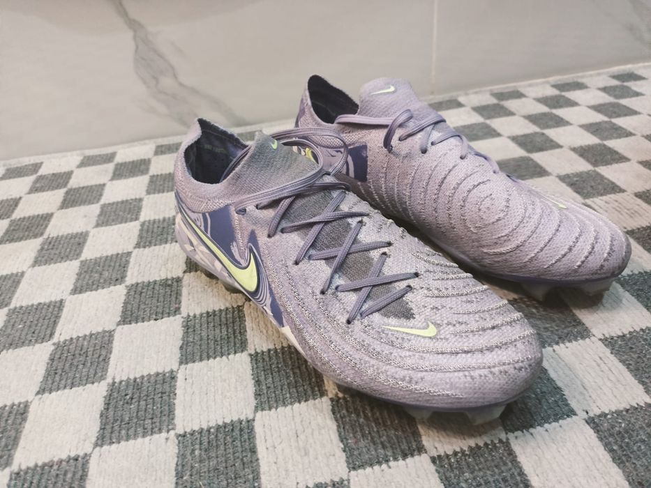 Продам бутсы 38 размер новые