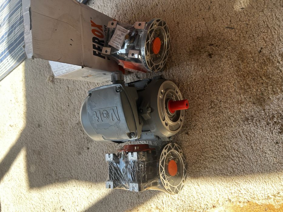 электродвигатель Volt Electric Motors.