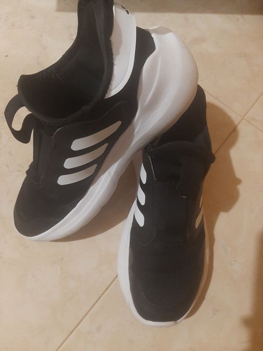 Маратонки Adidas