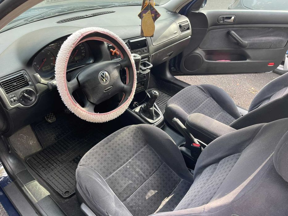 Volkswagen Golf 2001 benzină, 905 € — imagine 4