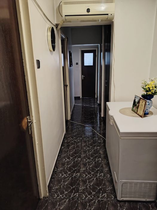 Vând apartament 3 camere pantelimon-morarilor