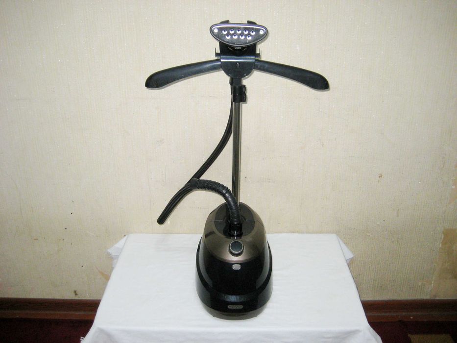 Паровой утюг вешалочной Happybon отличном рабочим состоянии!