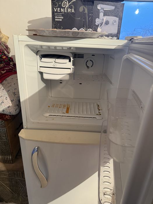 Холодильник сатылады