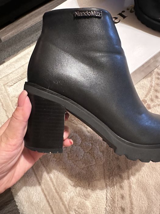 Продам  ботильоны осень