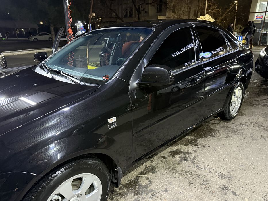 Gentra srochna sotiladi, kraska toza, bez lyuk, kreditga ham sotiladi.