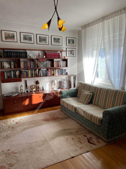 Къща в Кючук Париж! 70426