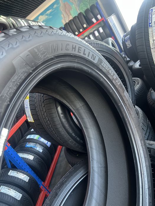 Shina balon  Michelin Мишлен 285/45 R22 Primacy All Season Acoustic