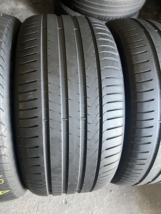 4 anvelope vara 275/40/18+245/45/18 Pirelli!