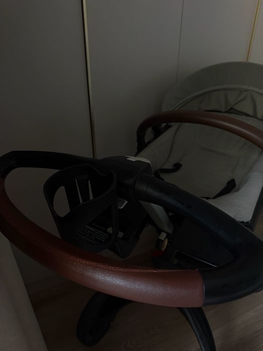 Продам коляску STOKKE XPLORY
