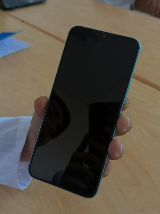 Техно спарк 8С 128GB