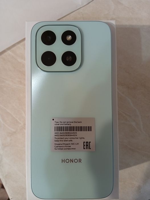 продам смартфон HONOR X6c