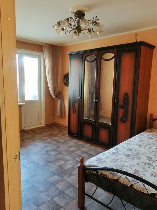 Шифоньер четырёх дверный