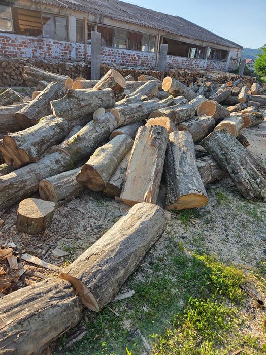 Lemn de foc fag-carpen cu livrare în Harghita