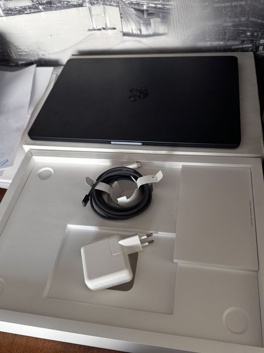 MacBook Air 15 M2 8/512GB Midnight + Magic Mouse (Идеал, АКБ 97%)