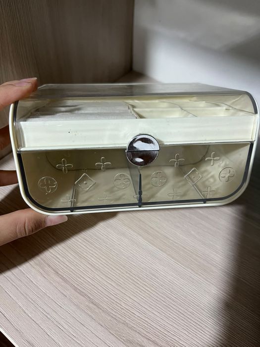 Органайзер для украшений