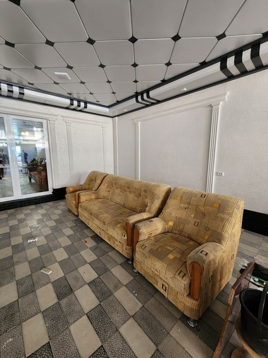 Yumshoq mebel sotiladi