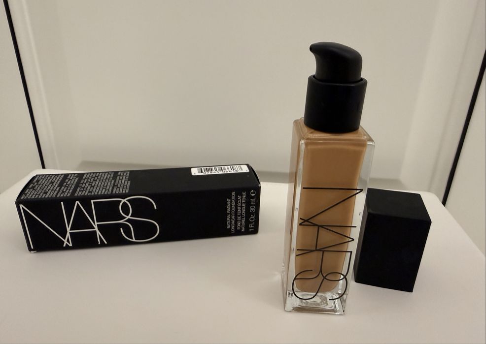 Fond de ten NARS Natural Radiant Longwear - nuanta Syracuse (MD1)