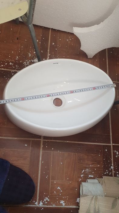 Раковина для ванной комнаты, б/у