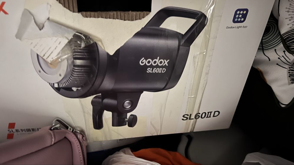 Продам профессиональный студийный свет