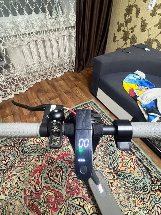 Электросамокат Xiaomi m365