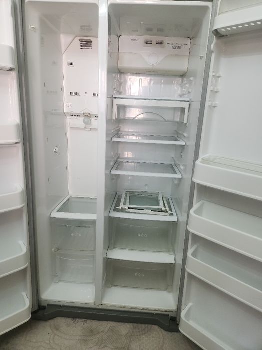 Продам холодильник LG